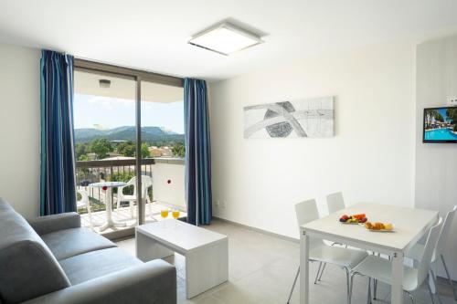 HSM Lago Park Apartments - image 2