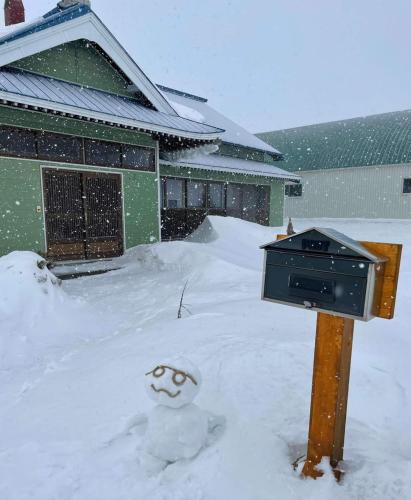 愛犬と家族みんなでのんびり羽休めv古民家民泊OMOTENASHI LODGe 悠遊