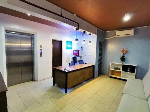 Arzo Hotel Makati