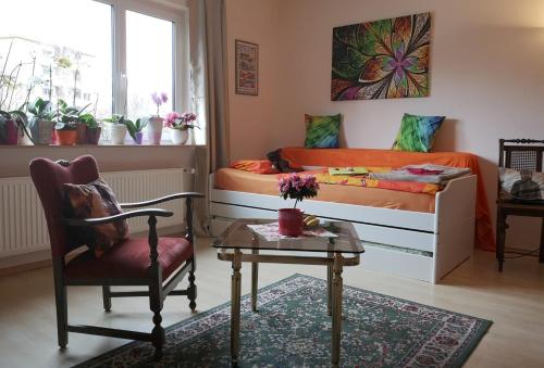Weltoffenes privates Gästezimmer bei LGBTQ freundlichen Gastgeber der mit in der Wohnung lebt (Weltoffenes privates Gastezimmer bei LGBTQ freundlichen Gastgeber der mit in der Wohnung lebt) in Wedding