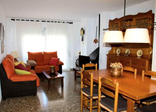  Apartamento céntrico y cómodo en Olot, Pension in Olot