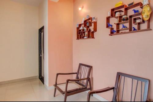 Kusum Palace Bungalow 5BHK