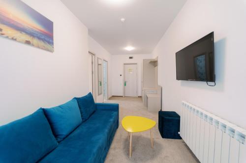 Apartment image 8