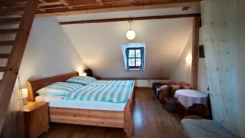 Ferienappartement Rondine Bekond in Bekond