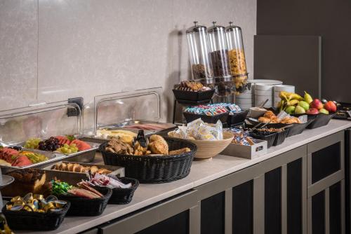 Food and beverages, Riviera Boutique Hotel near Retro Malia