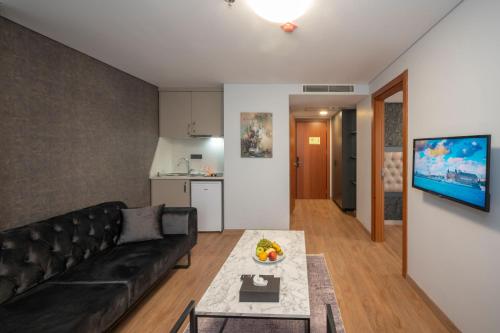 Superior Suite image 10