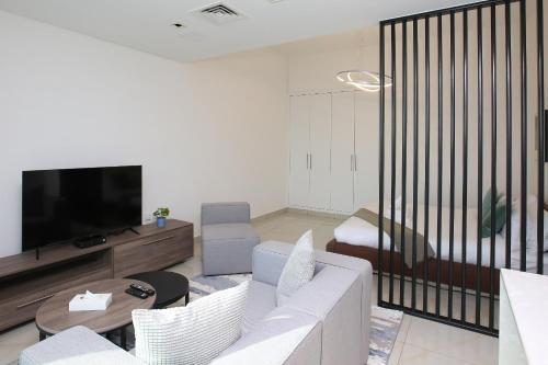 Allsopp & Allsopp - Square Tower - image 4