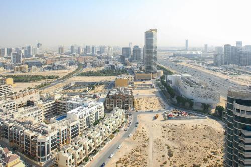 Allsopp & Allsopp - Square Tower - image 5