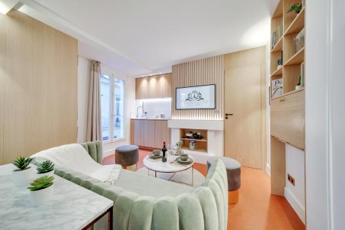 AMAZING HISTORICAL PARISIEN FLAT NEXT TO LOUVRE AREA ! - 3 - 편의 시설/서비스