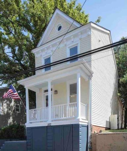 Home Away From Home (Annapolis, MD)
