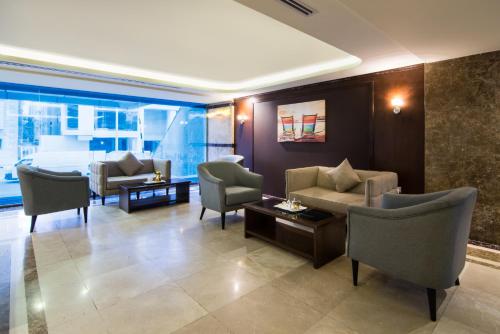 Ebreez Hotel - main image