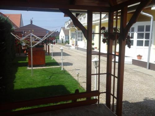 Petrovics Apartmanház 1