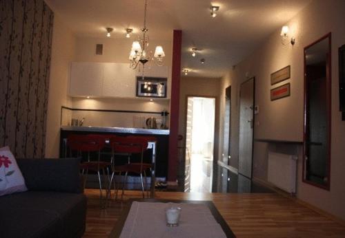 Apartment image 8