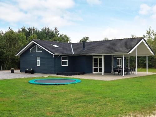  14 person holiday home in H jslev, Ferienwohnung in Bøstrup