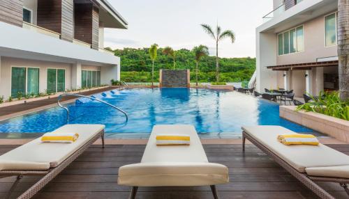 Piscina, Belmont Hotel Boracay near Newcoast Beach  in Illa Boracay