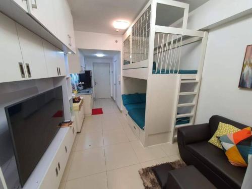 HFour Cool Suites Staycation