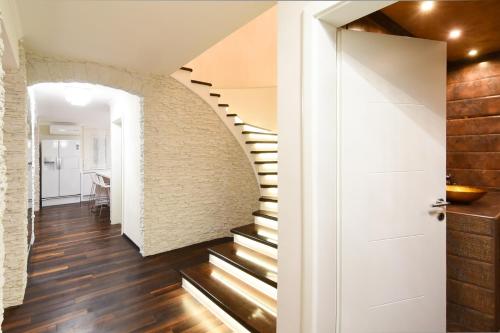 Előcsarnok, Villa Maelynn Opatija with Heated Pool and Sea View in Rubesi