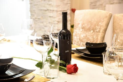 Létesítmények, Villa Maelynn Opatija with Heated Pool and Sea View in Rubesi