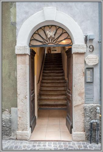 One-Bedroom Apartment image 9