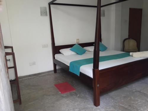 Deluxe Double Room (2 Adults + 1 Child) image 8