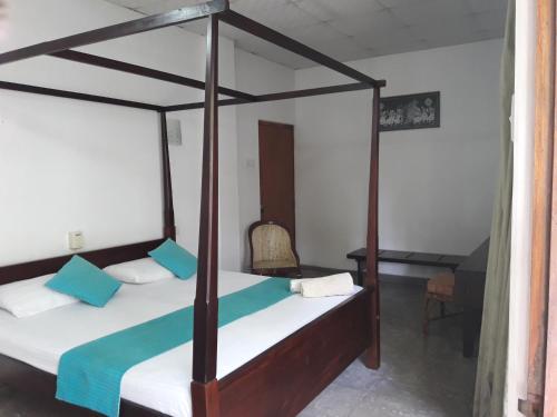 Deluxe Double Room (2 Adults + 1 Child) image 10