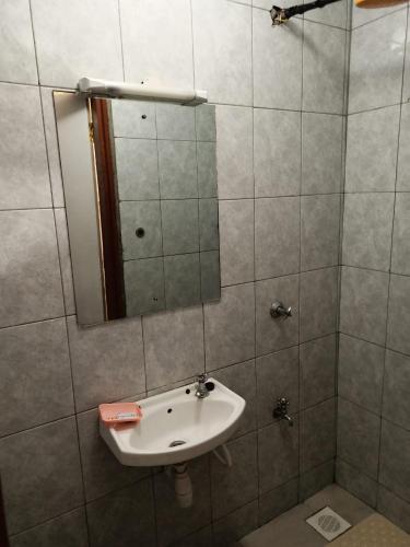 May's studio apartment near JKIA Airport