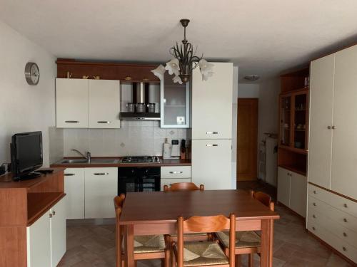 Monolocale Campodolcino - Tap to explore photos