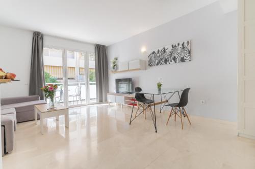 Apartamentos Castillo by Sur Suites