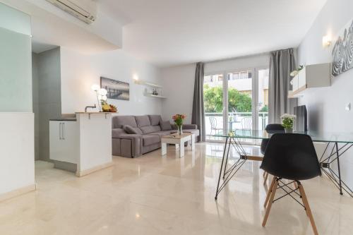 Apartamentos Castillo by Sur Suites