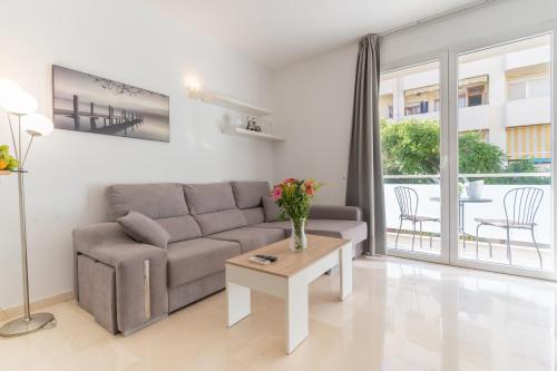Apartamentos Castillo by Sur Suites