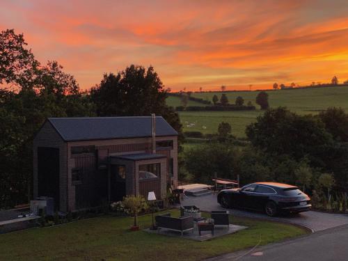 Sunset Tiny House GbR