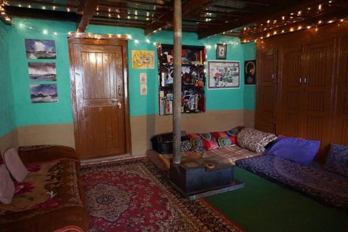 The Purple House, an Authentic Himachali Homestay