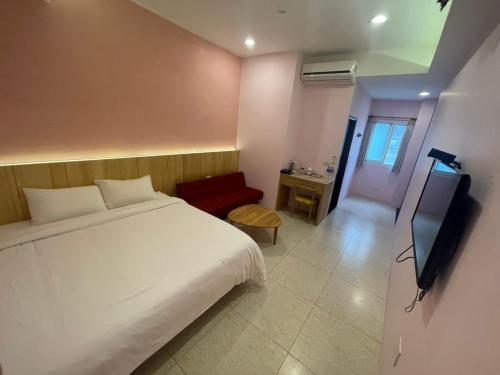 微笑18民宿 附車位