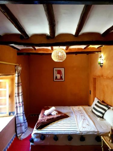 1 queen bed