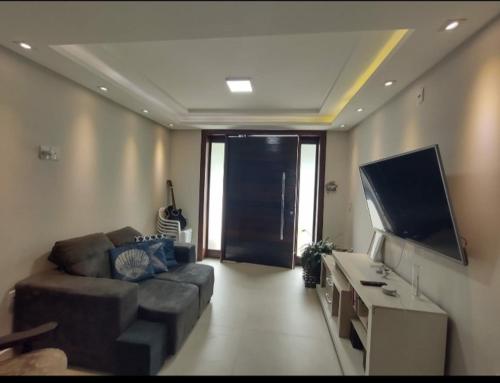 Excelente casa na praia de Bombas!