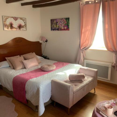 Auberge Du Cheval Blanc Hotel de charme Saint-Christophe-sur-le-Nais