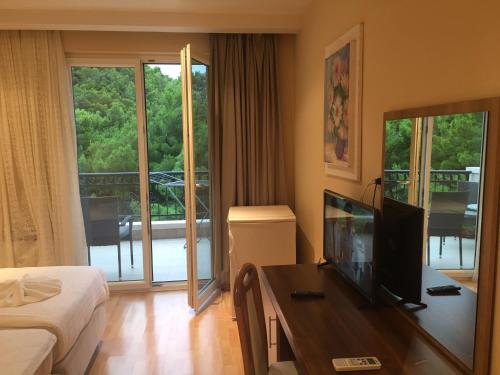 Double Room image 7