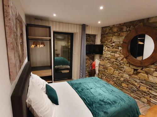 1 double bed