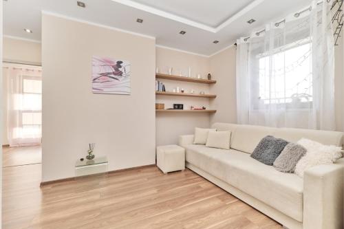 Apartment Wrocław Krakowska with Balcony and FREE GARAGE by Noclegi Renters, Wrocław (photo 9)