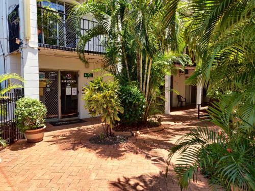 Coconut Grove Holiday Apartments