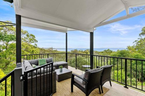 YARABIN - Luxury Home With Ocean Views