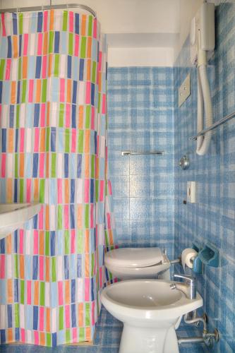 Single Room image 3