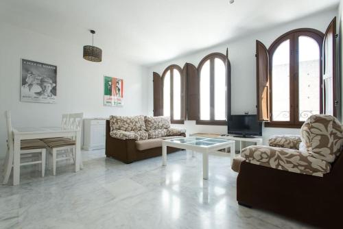 Bustos Tavera, Sevilla (Foto 10)