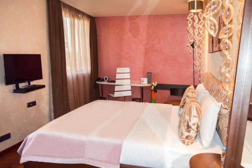 Les Fleurs Boutique Hotel - image 6