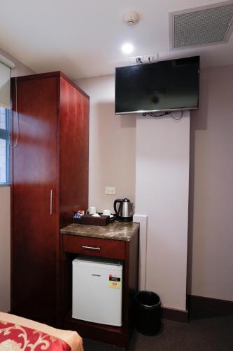 Megaboom City Hotel - image 13