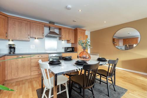 SECC Hydro Clyde View Apartment, Glasgow (photo 3)