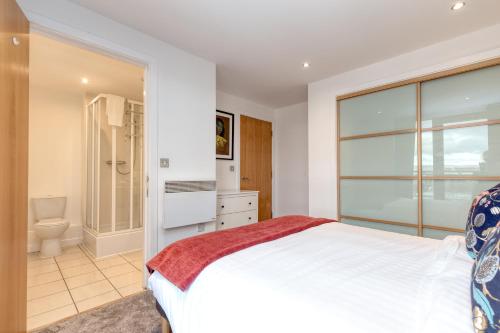 SECC Hydro Clyde View Apartment, Glasgow (photo 10)