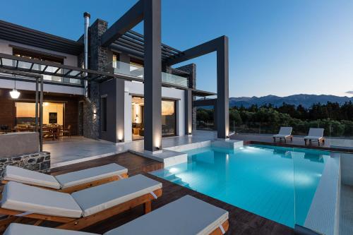 Eloa Luxury Villa