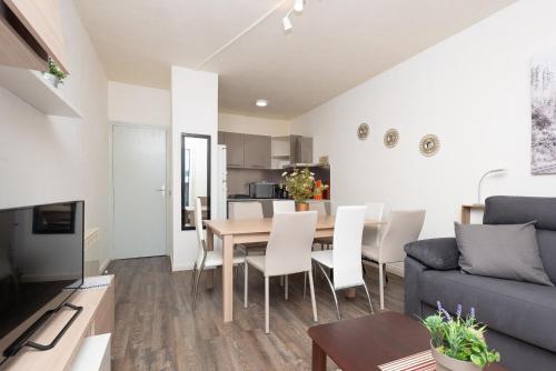 Apartamentos Nevada 3000