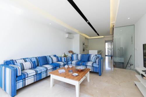 BLUE MARLIN 14 - image 6